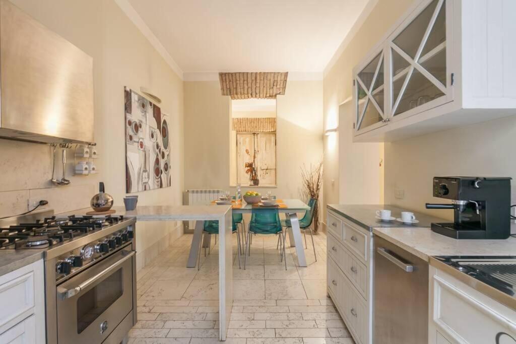 Borgo Pio - Quite And Spacious Apt Rome Buitenkant foto
